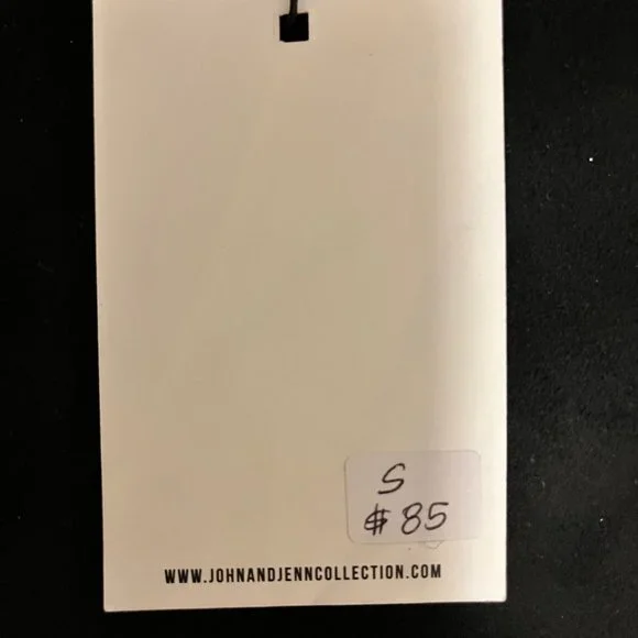 Black suede cargo skirt w/ pocket by John + Jenn. New w/ tags. Size S/P - Picture 4 of 4